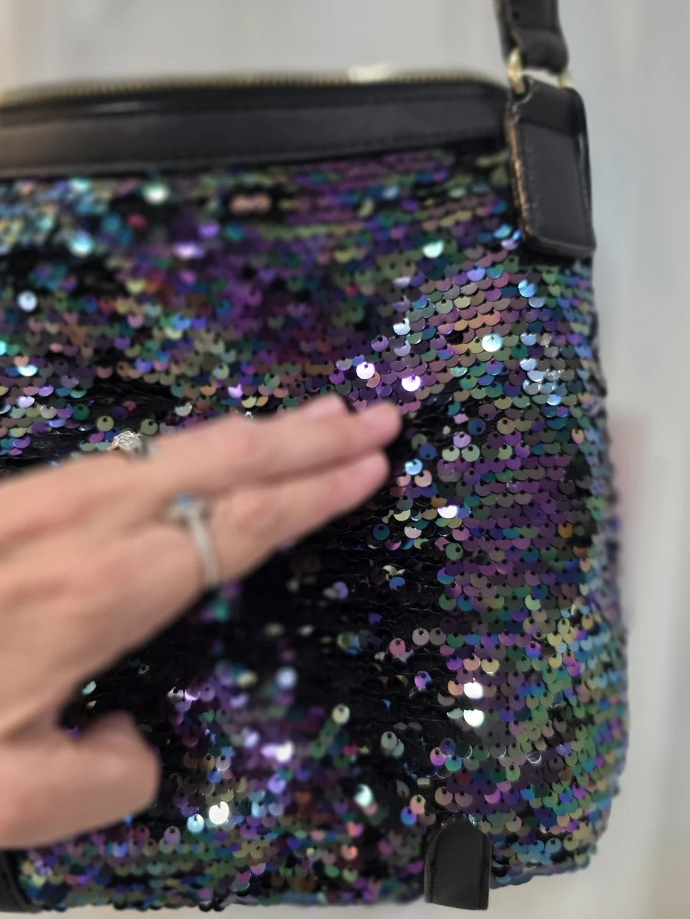 Juicy Couture Iridescent Sequin Women’s Bag - Multicolor - Picture 13 of 16